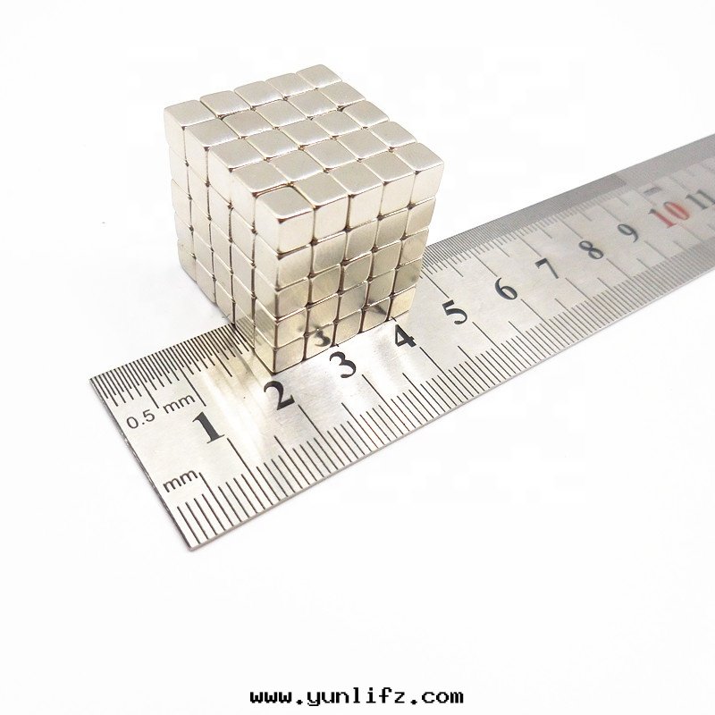 那(nà)麼(me)什(shén)麼(me)是(shì)磁钢呢