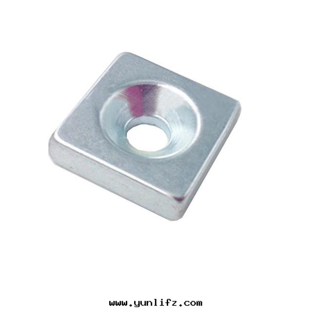 镀鋅方(fāng)形带(dài)孔磁铁