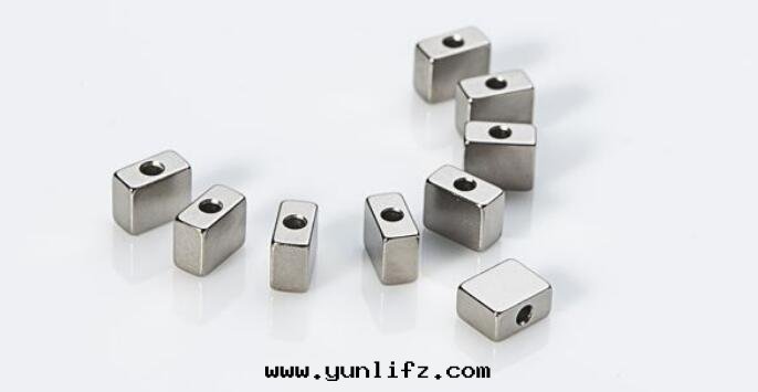 钕铁(tiě)硼磁铁(tiě)如(rú)何打(dǎ)孔?