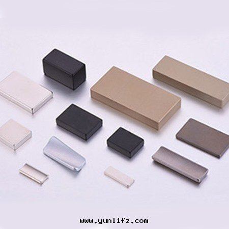 強(qiáng)力磁铁(tiě)的(de)磁性(xìng)種(zhǒng)類(lèi)