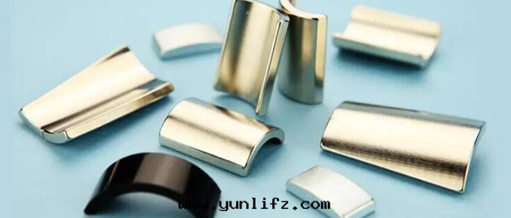 钕铁(tiě)硼磁铁(tiě)不(bù)同牌(pái)号(hào)之(zhī)间的(de)區(qū)别