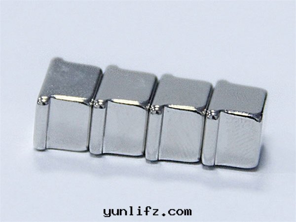 异(yì)形強(qiáng)力钕铁(tiě)硼                                