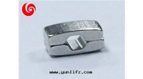 2个(gè)左(zuǒ)右(yòu)强力磁铁在(zài)近(jìn)距安(ān)裝时(shí)，只(zhī)有(yǒu)那(nà)麼(me)安(ān)裝，給(gěi)你更(gèng)强的(de)方(fāng)式麼(me)