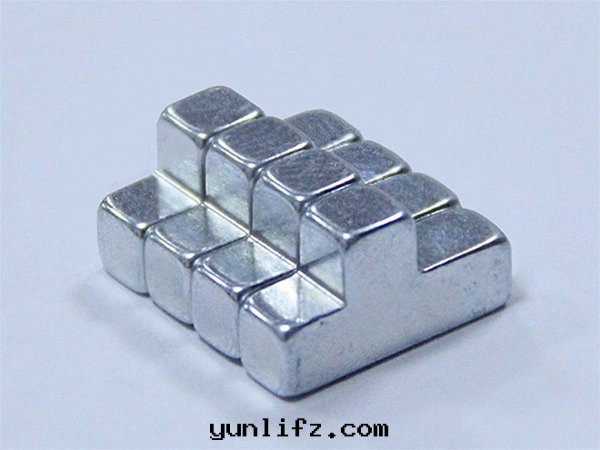 异(yì)形台(tái)階(jiē)磁铁(tiě)                                